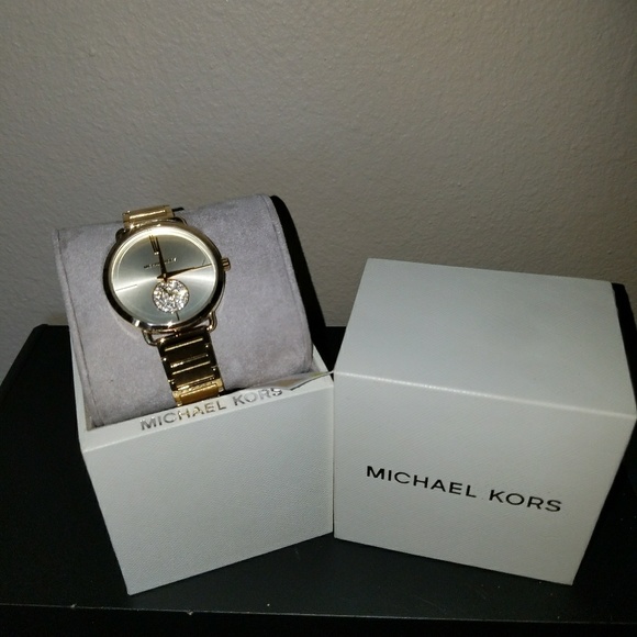 MK gold watch brand new with tags - Picture 1 of 2